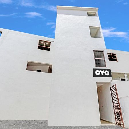 Super Hotel O Easy Stay Inn Lucknow Eksteriør billede